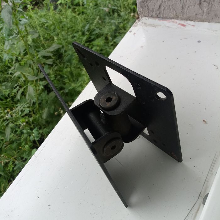 Кронштейн для телевізора, кріплення Vesa :50*50 ,75*75, 100*100 mm.