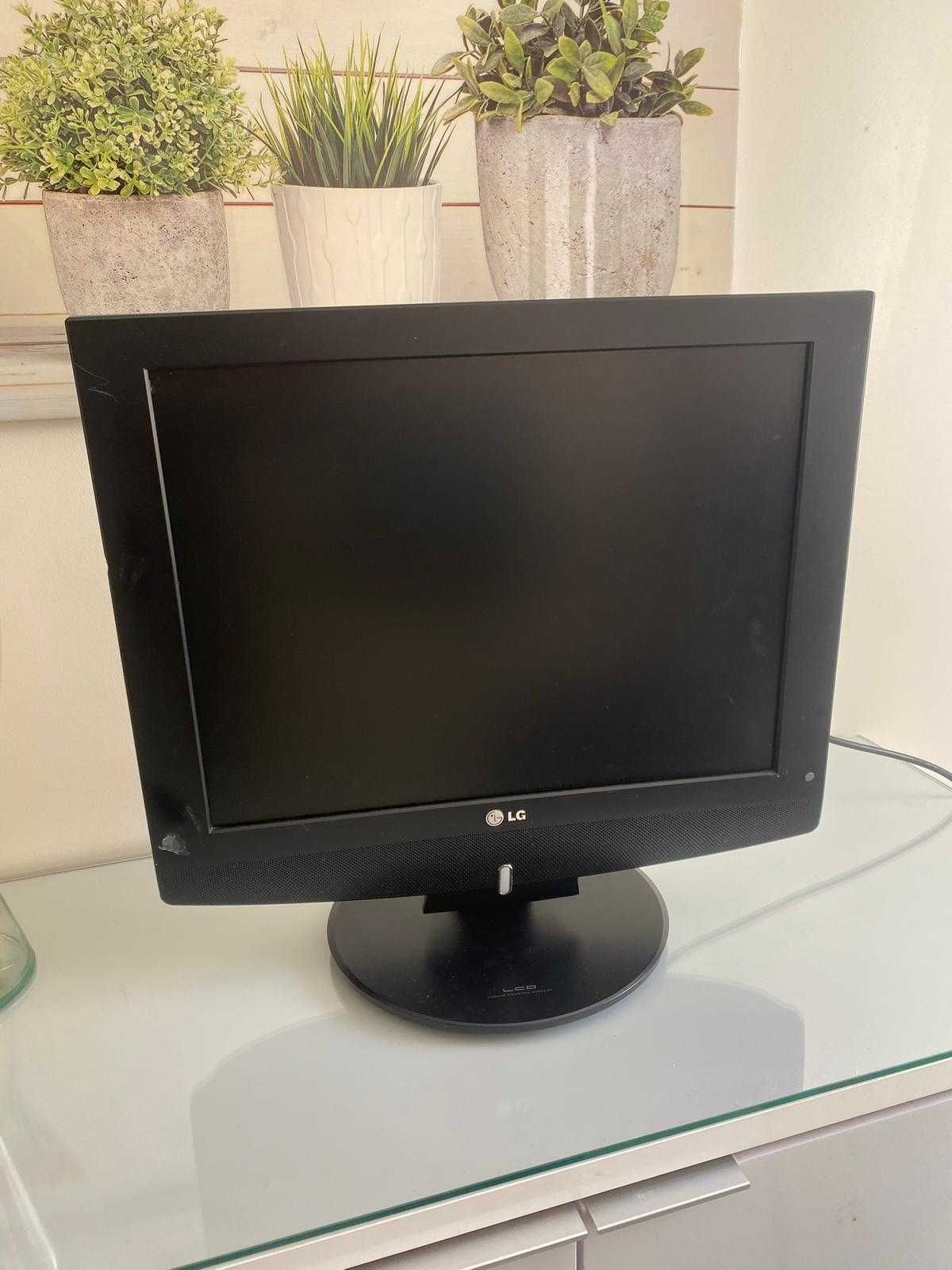 TV LG 20LC1RB - 20" LCD
