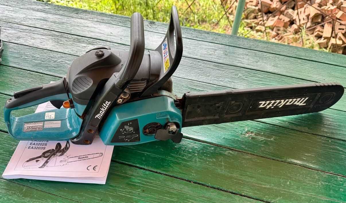 Бензопила Makita EA3203S, в гарному робочому стані, ОРИГІНАЛ, б/у