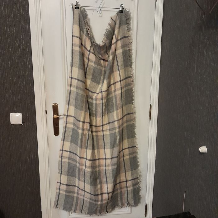 Echarp 143x144 algodão em ótimo estado