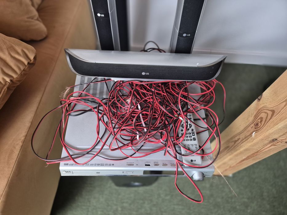 Kino domowe DVD LG LH-T551TB