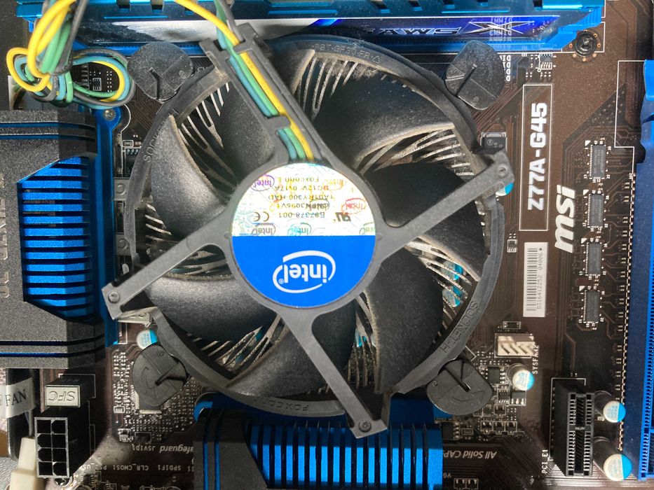 Komputer stacjonarny Intel i7-3770, bez zasilacza i karty graficznej