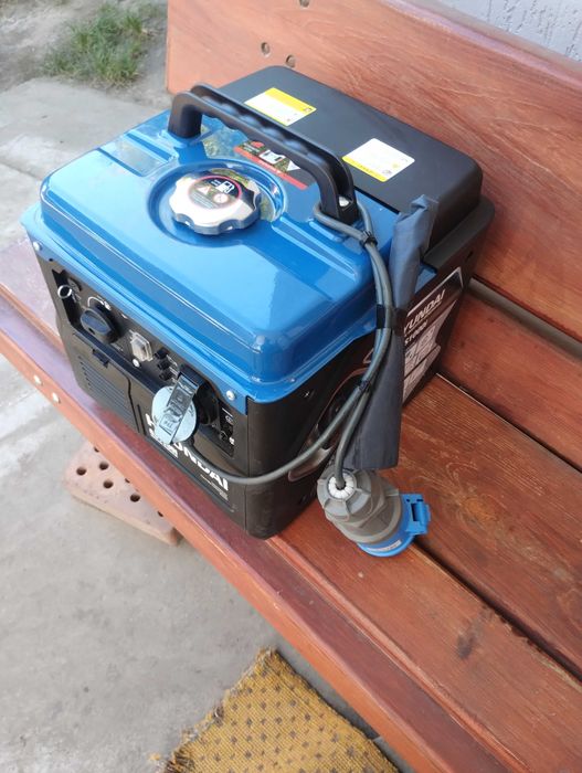 Продам генератор HYUNDAI GS1000I