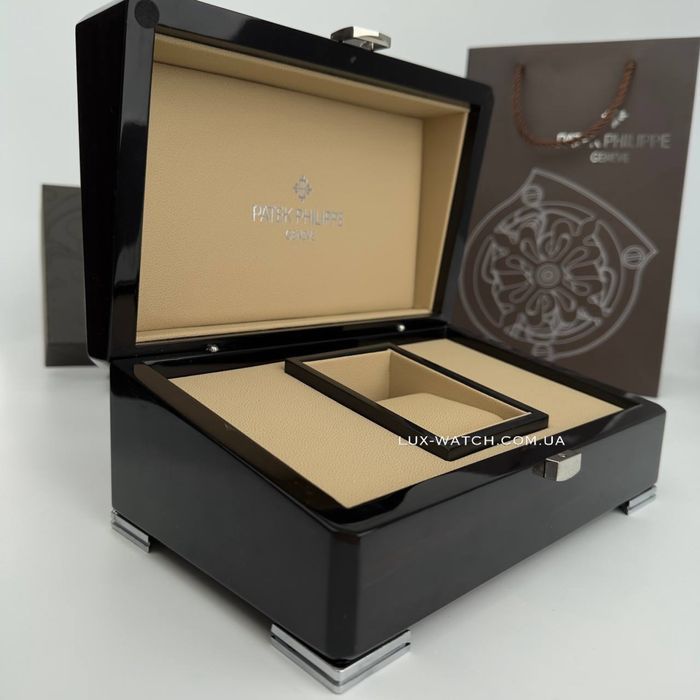 Фирменная коробка под часы Patek Philippe
