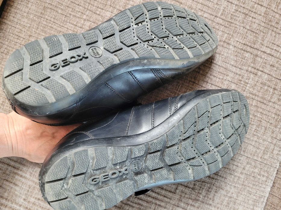 Buty męskie Geox 42.5 jak nowe