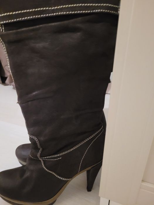 Botas senhora n.39 salto alto