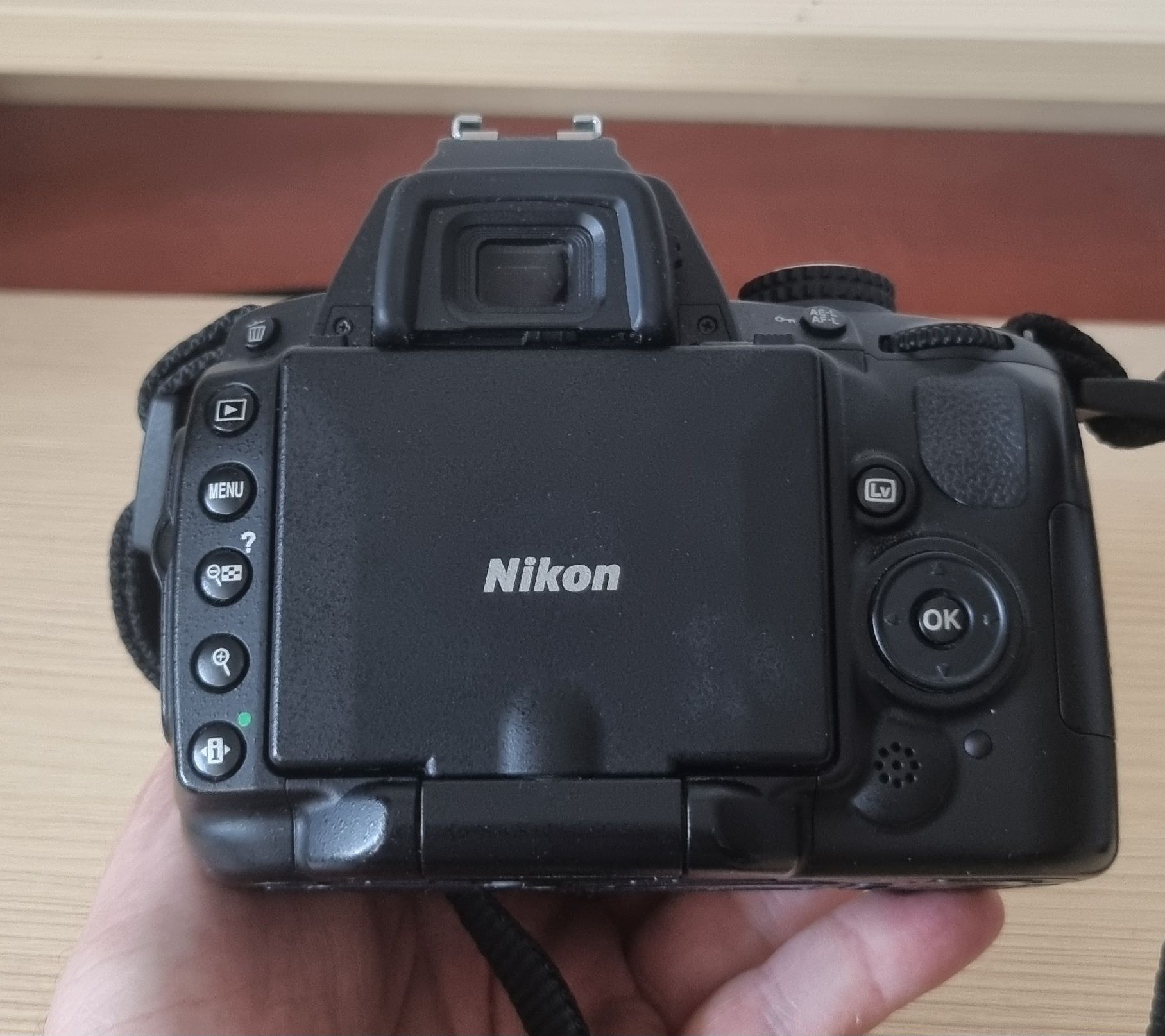 Nikon D5000 фотокамера