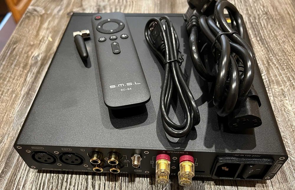 Усилитель S.M.S.L AO200 MKII