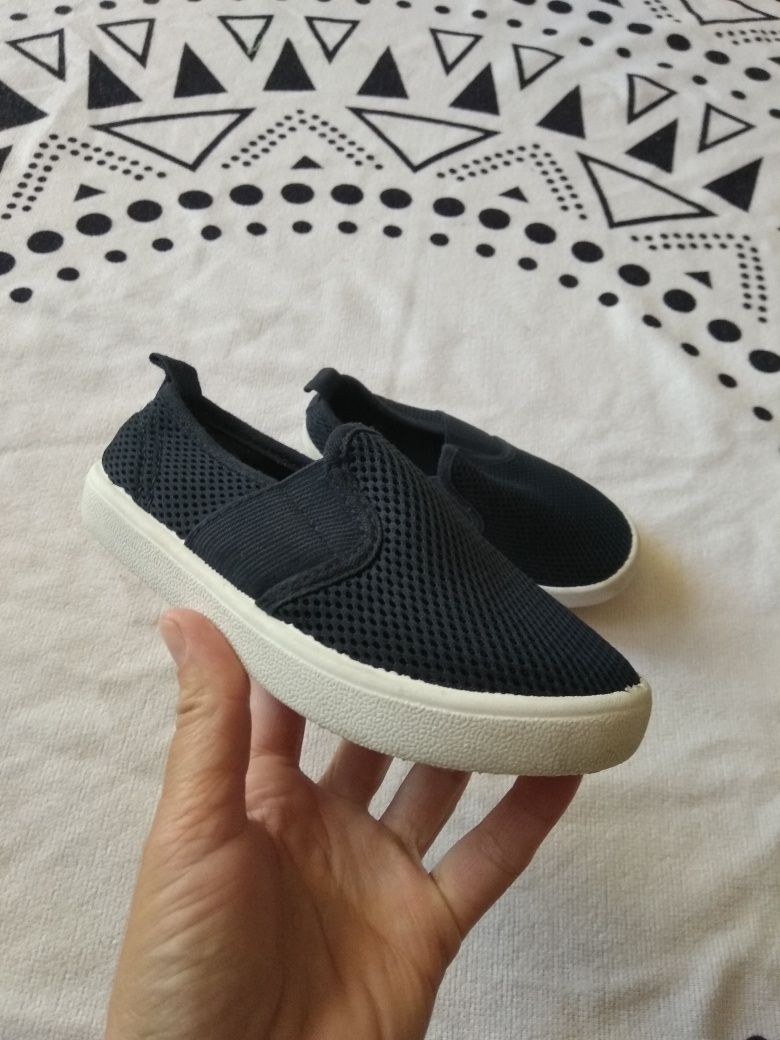 Granatowe tenisówki trampki buty kapcie r. 25 H&M długość wkładki 16 c