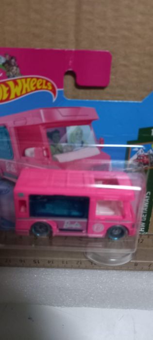 Barbie dream camper hot wheels