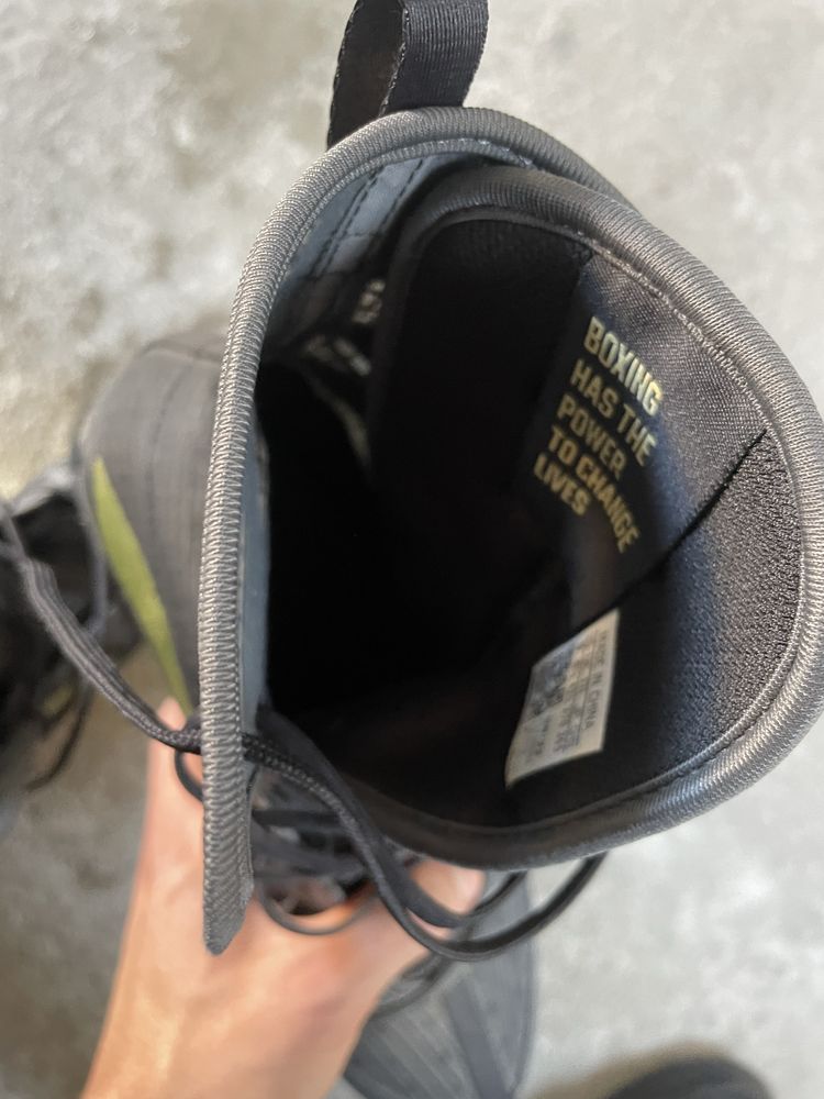 Buty bokserskie ADIDAS BOX HOG 4