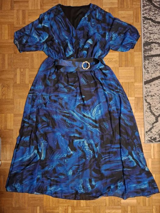 Długa sukienka wieczorowa