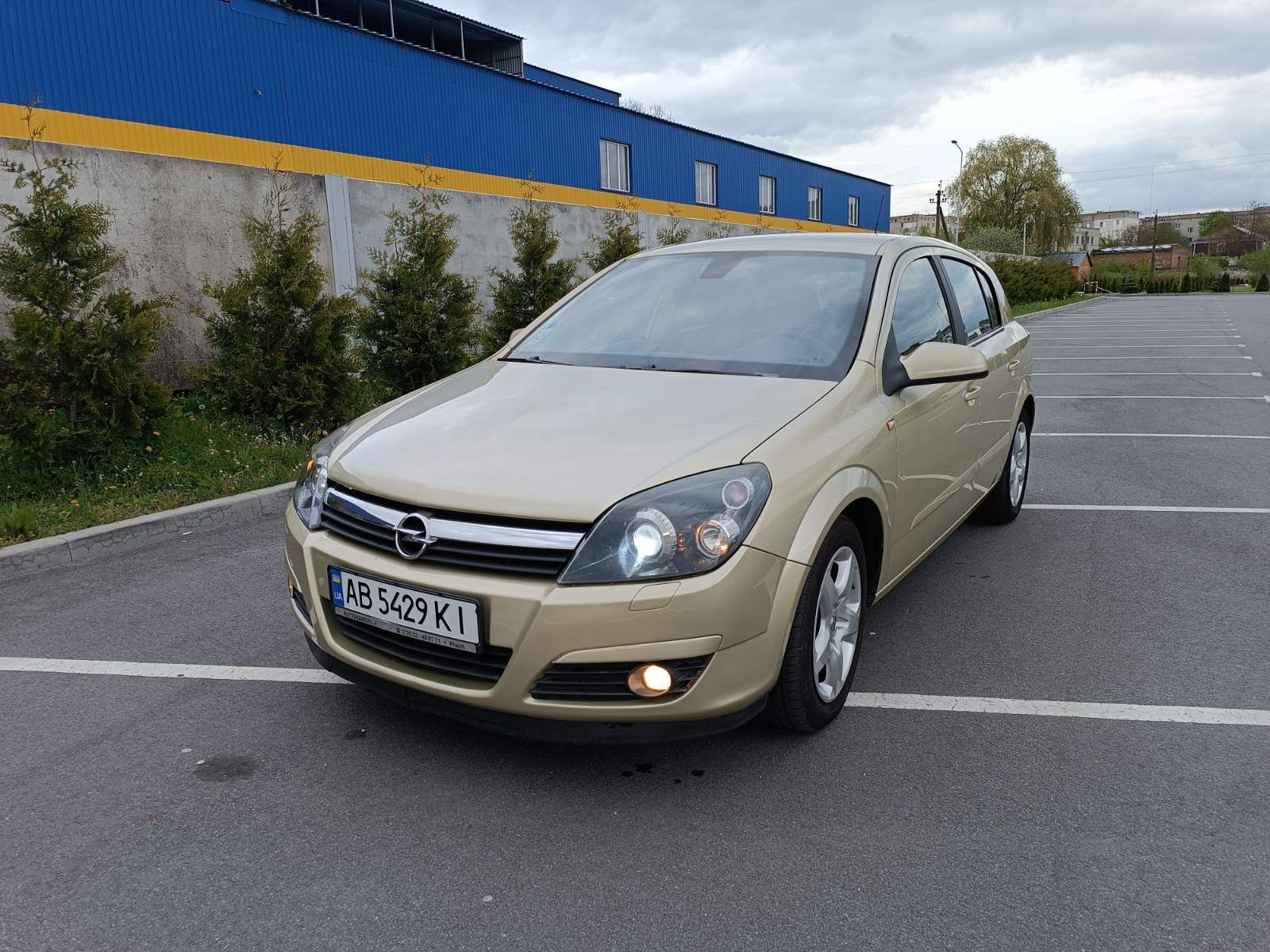 Opel Astra H 1.8  бензин Правильний автомат.