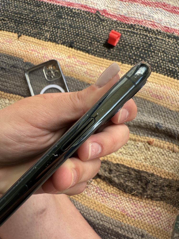 Продам Iphone 11 pro 256 gb