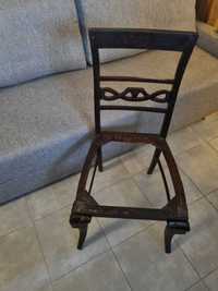 stare krzesło drewniane rzeźbione bez siedziska