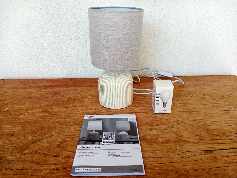 Lampka stołowa LED Livarno home