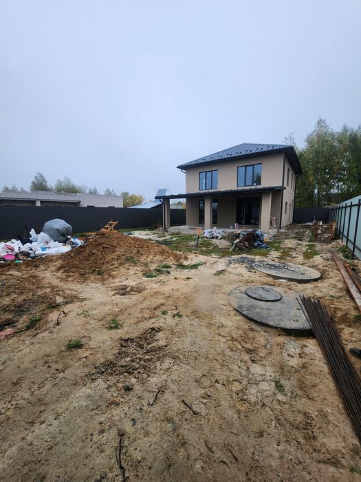 Приватний будинок в передмісті Києва