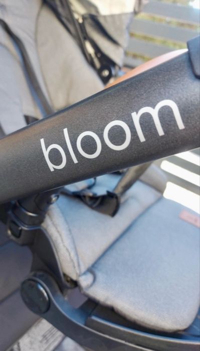 Wózek głęboko spacerowy Roan Bloom zestaw 2w1, kolor Black Dots