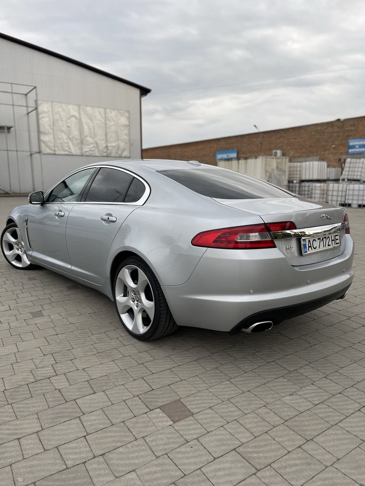 Продам Jaguar XF X250 PREMIUM LUXURY