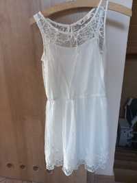 Sukienka biała 152