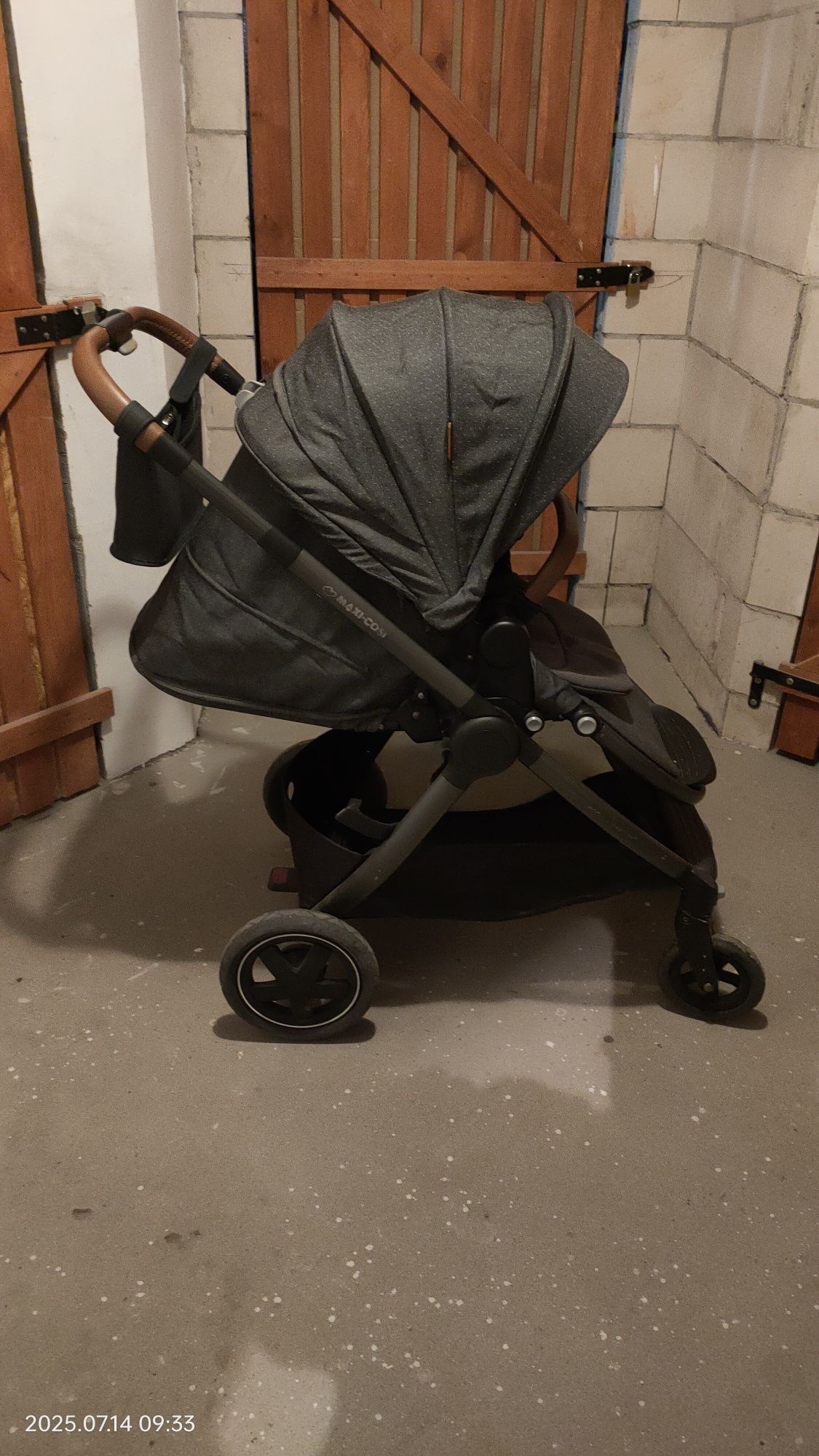 Wózek spacerowy Maxi Cosi Adorra.