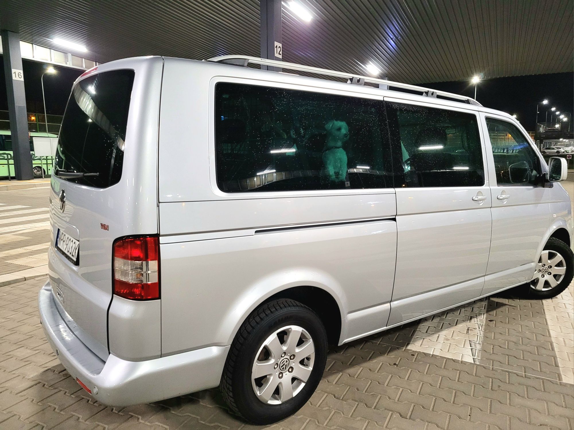 VW CARAVELLA 8 osób Salon PL