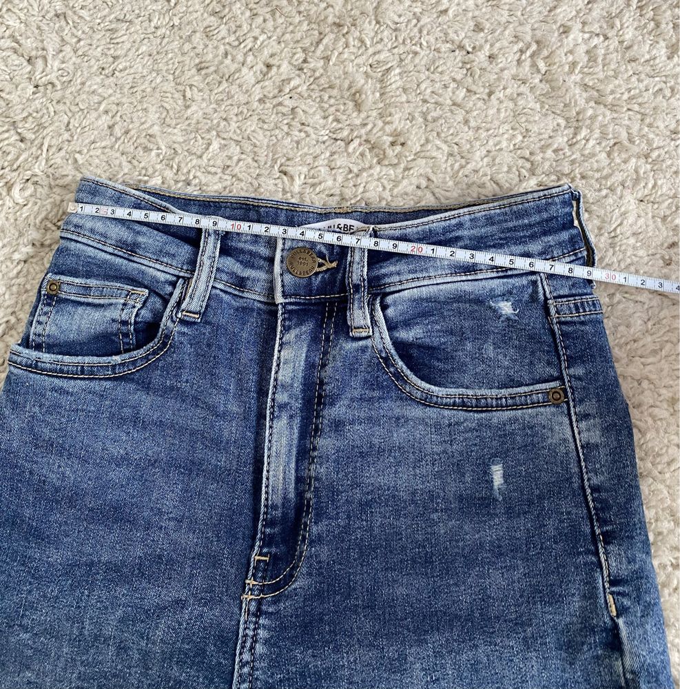 Granatowe dżinsy jeansy skinny z dziurami Pull&Bear rozm XS 34