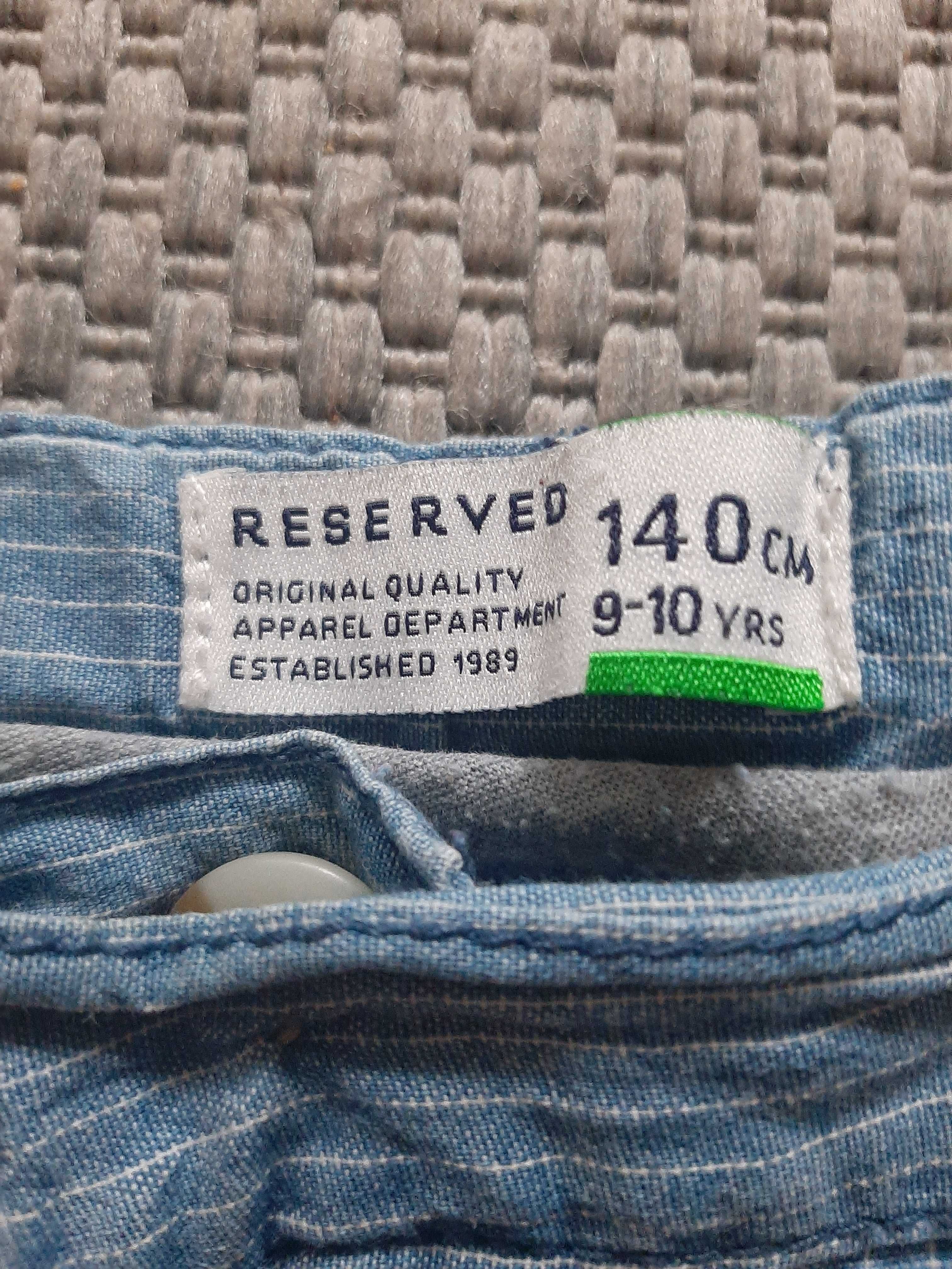 Reserved krótkie spodenki r 140