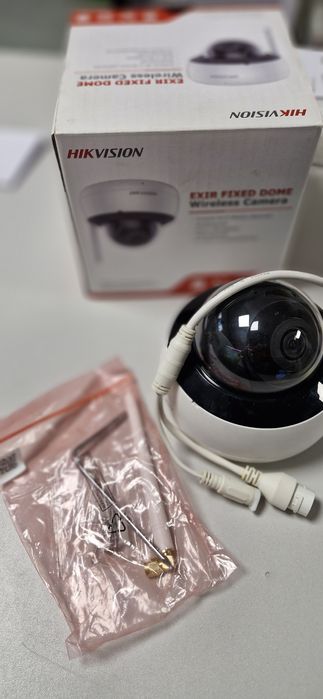 Kamera 4MPx WiFi Hikvision Kopułkowa Audio Mikrofon slot SD