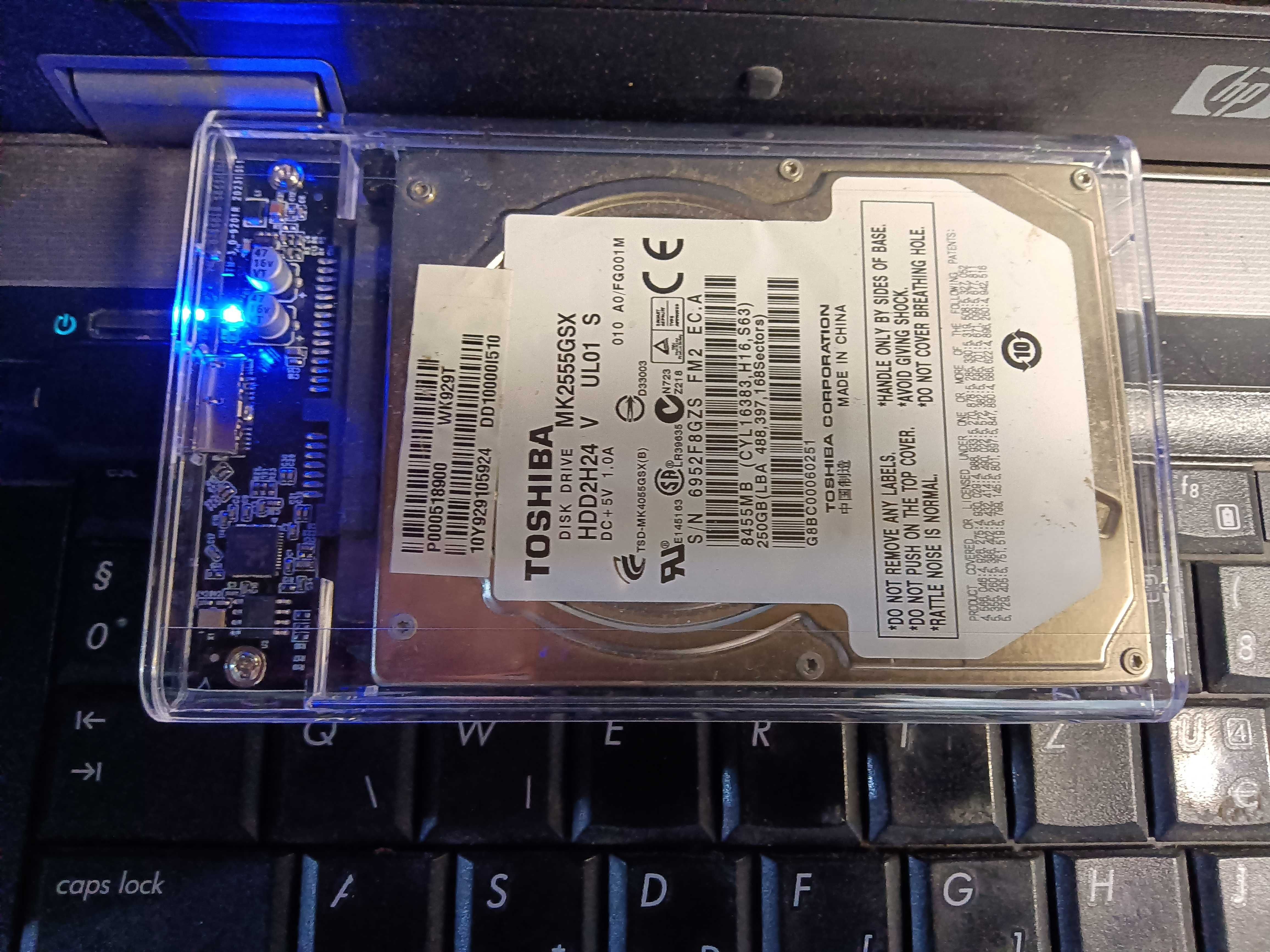 caixa e disco externo