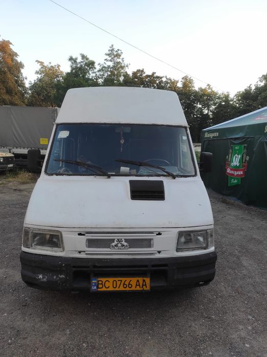 Івеко дейлі повноціний пасажир