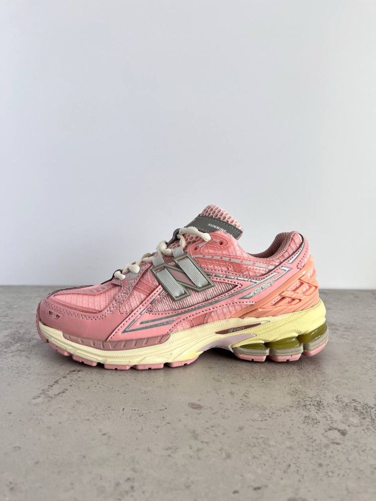 New Balance 1906R