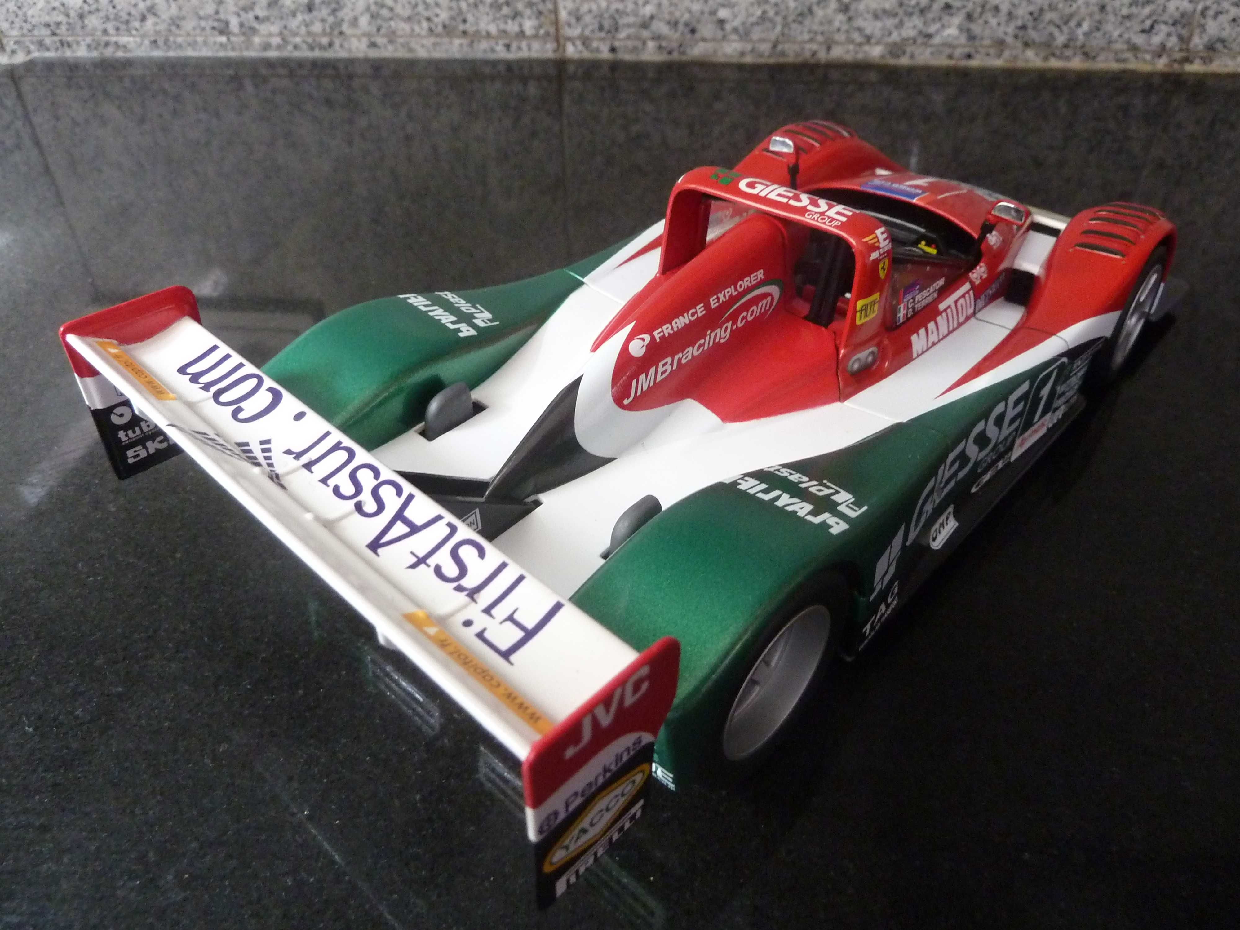 1:18 Hot Wheels, Ferrari 333 SP, AutoArt Minichamps