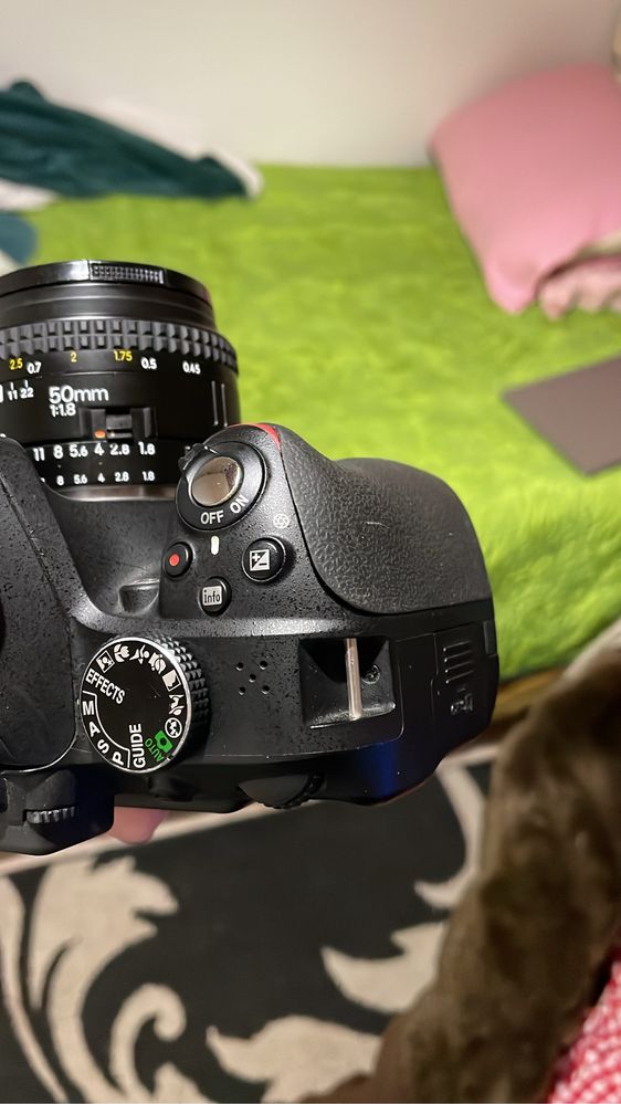 Camera Kit Nikon D3300 + Nikkon 50MM 1.8F