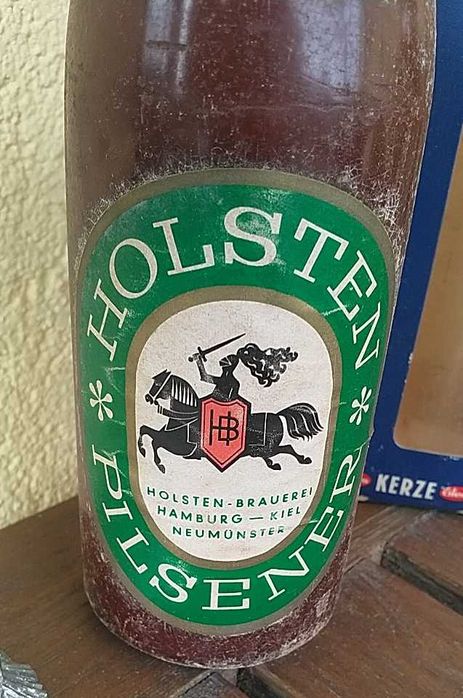 Vela antiga (garrafa de cerveja) anos 60