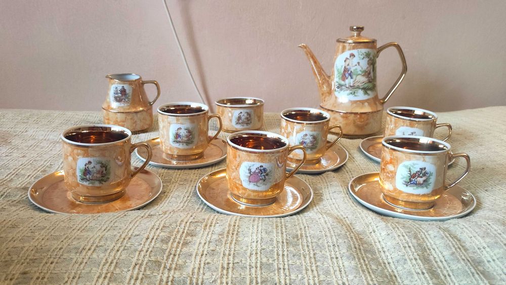 Serwis kawowy herbaciany zdobiony Lisiewicz PRL, filiżanki, Chodzież