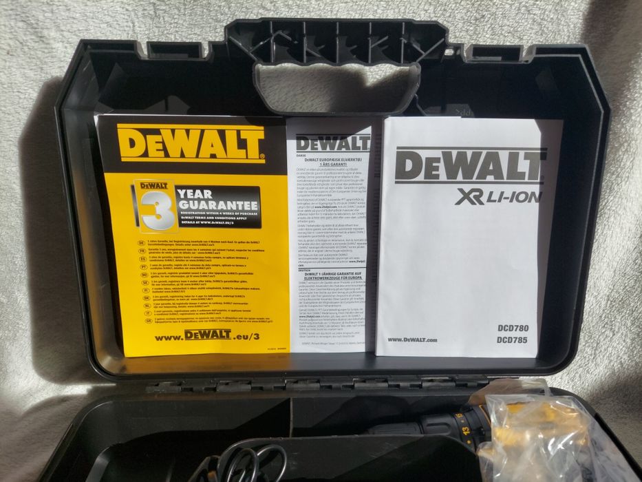Wiertarko wkrętarka DeWalt DCD780M2 walizka, aku 2x4Ah