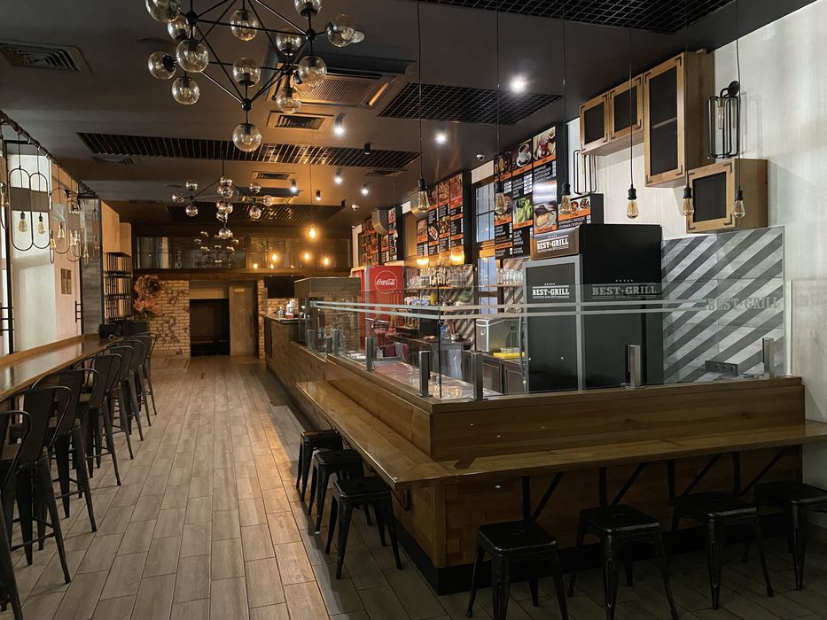 Продам кафе в центре г. Запорожье