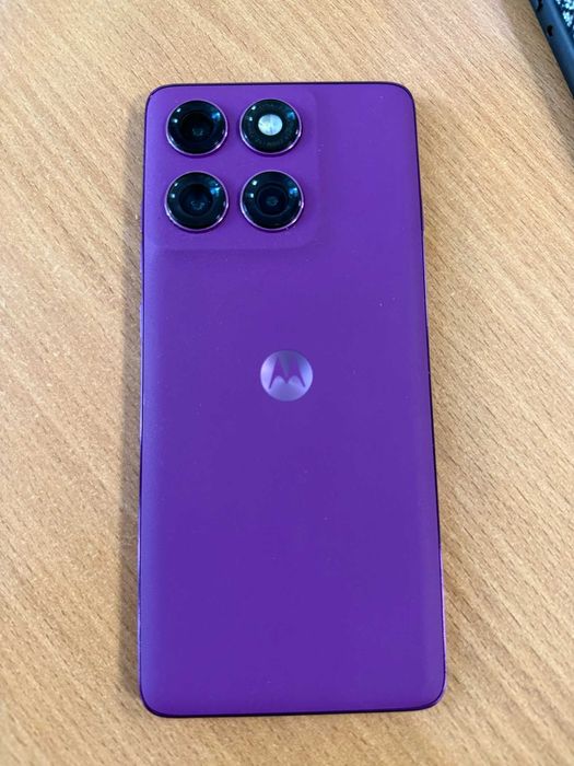 Motorola Edge 60 Pro 12/512 GB – Sparkling Grape (Purple)