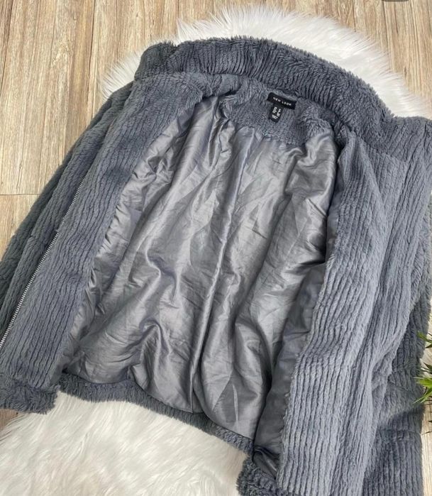 Бомбер шубка New Look