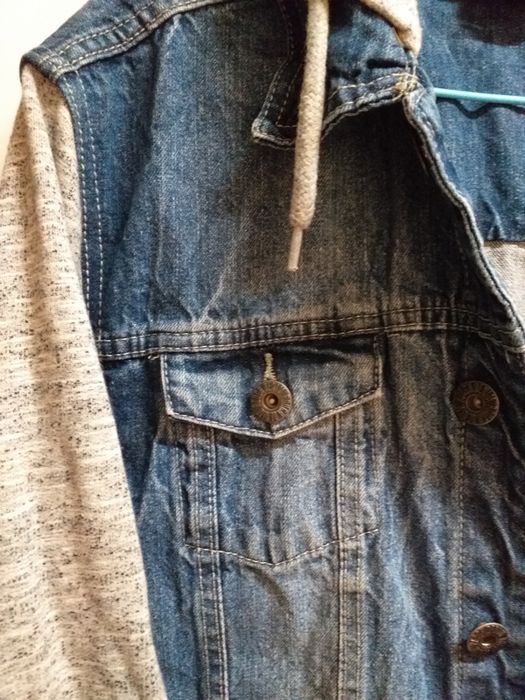 NOVO Casaco blusao ganga M,capuz sweat SEM USO,veja zonas DIAS UTEIS