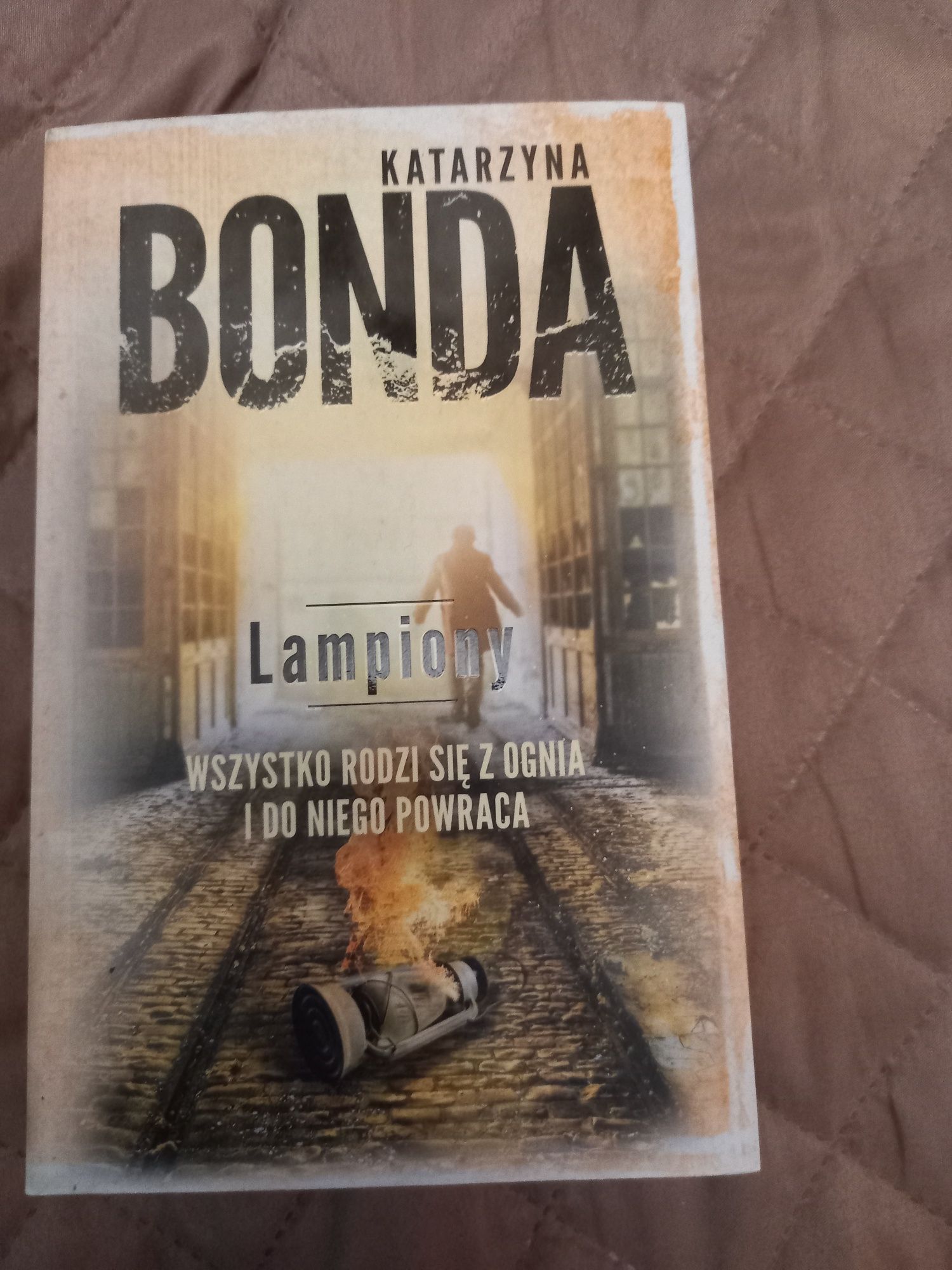 "Lampiony" Katarzyna Bonda