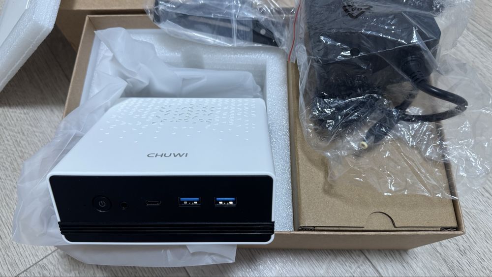 Mini PC Chuwi UBox 32GB/512GB