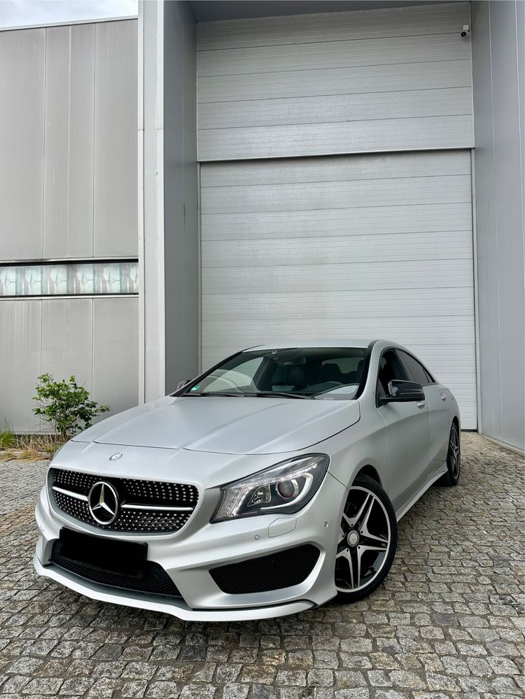 Mercedes CLA 220D AMG (Trato de credito)
