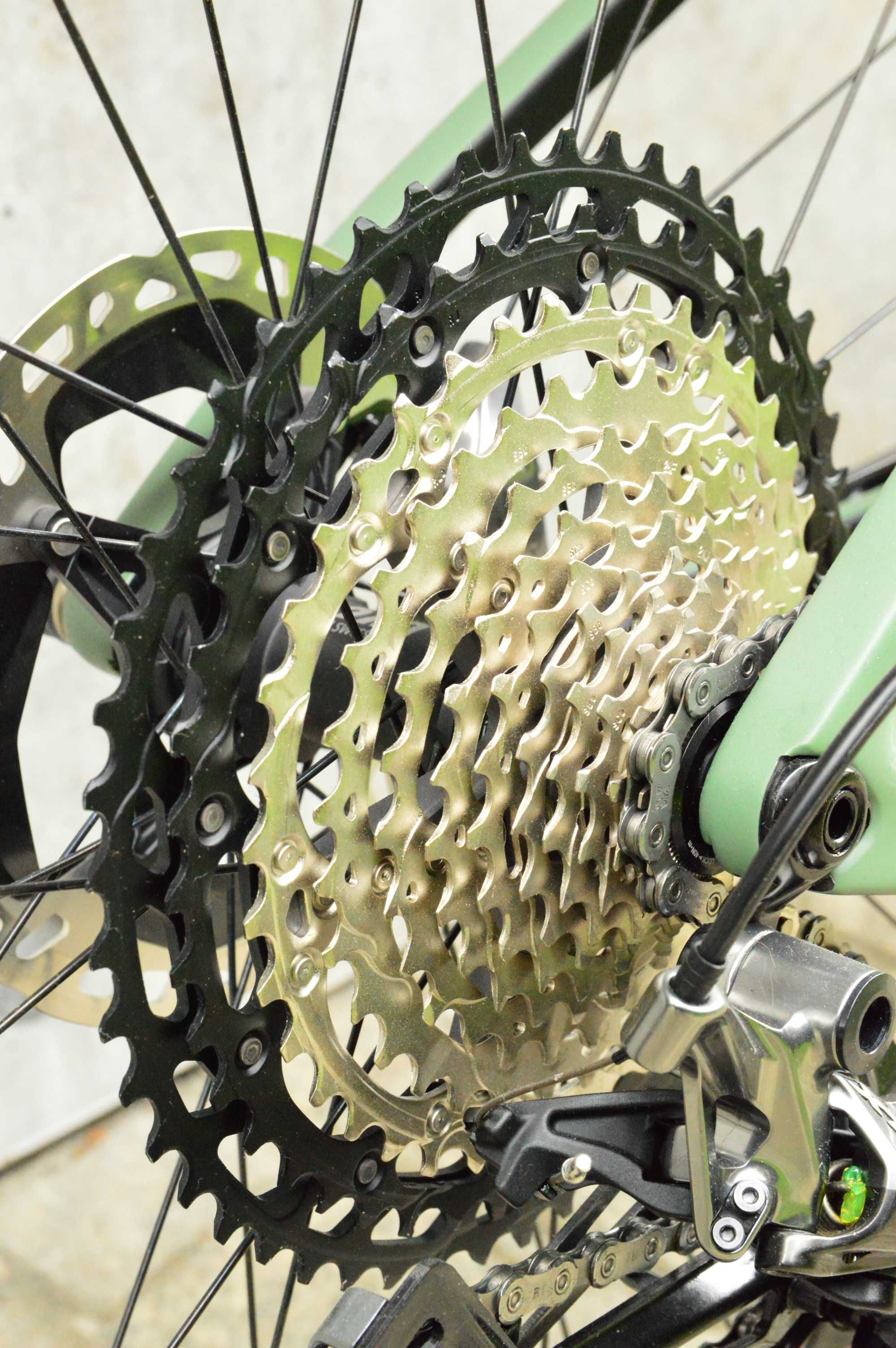 ROSE Thrill Hill 4 XTR 1x12 FOX 32 100 DT Swiss XRC 1501 + DT240 M