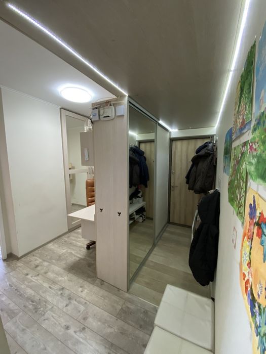 Продам велику гарну двухкімнатну квартиру