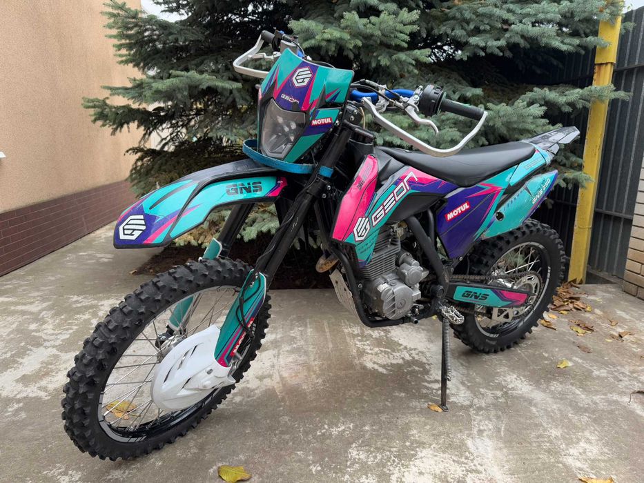 Geon Dakar GNS 250
