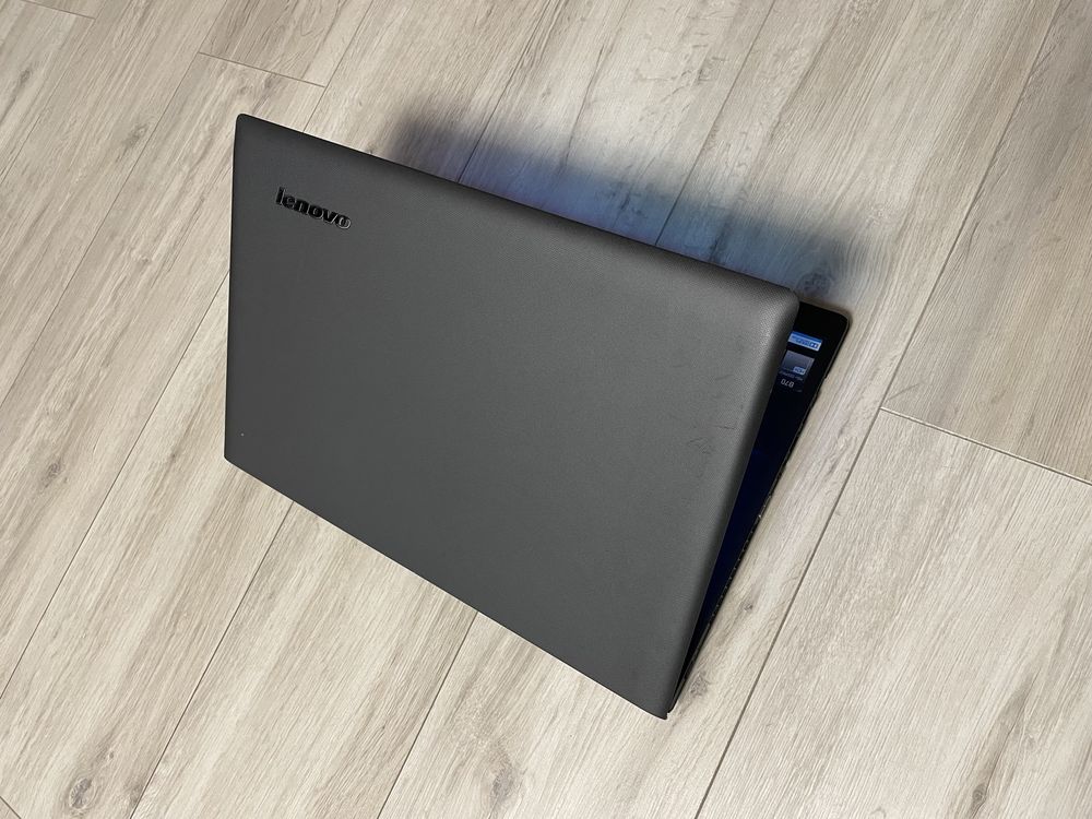 Ноутбук Lenovo 17.3