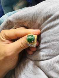 Pedra esmeralda ajustada lindo anel de prata