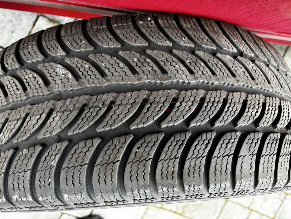 Opony zimowe 205/55/16